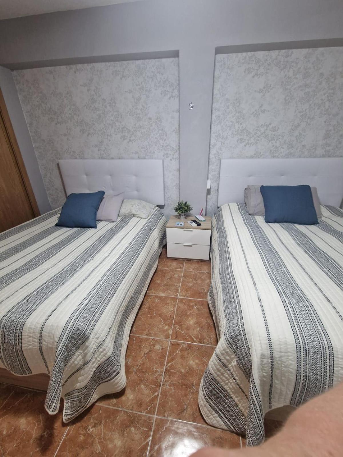 Habitaciones Zoe Sagunto Esterno foto