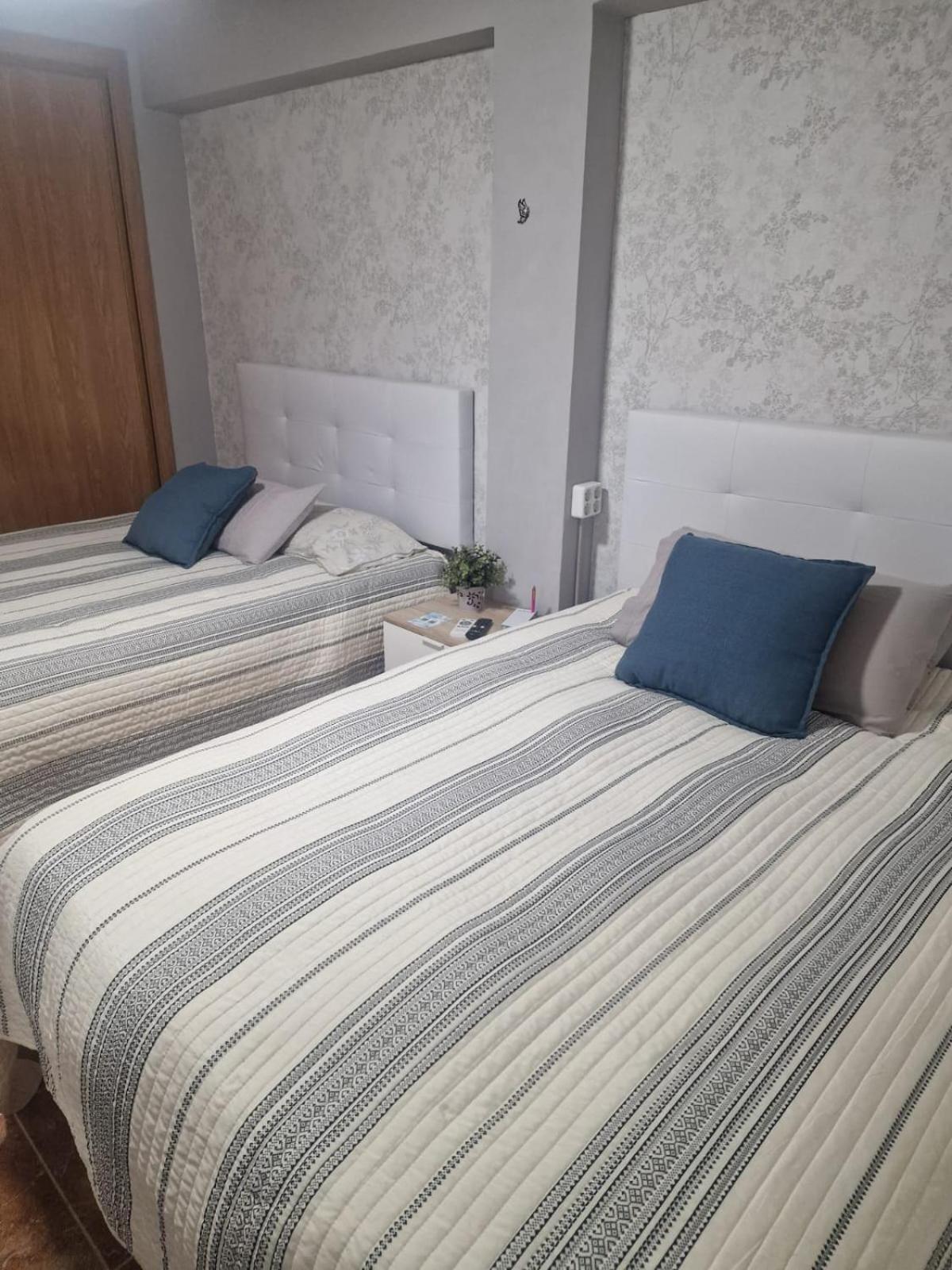 Habitaciones Zoe Sagunto Esterno foto